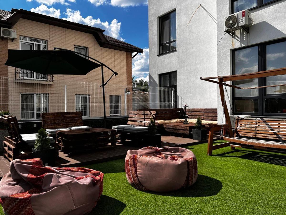 Nyvky Like Home - Studio - Apt 35 Kiev Esterno foto